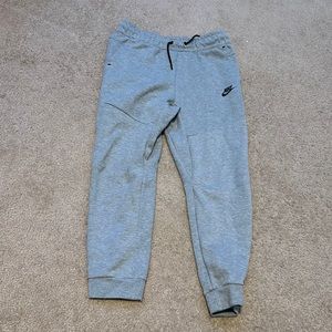 nike tech pants